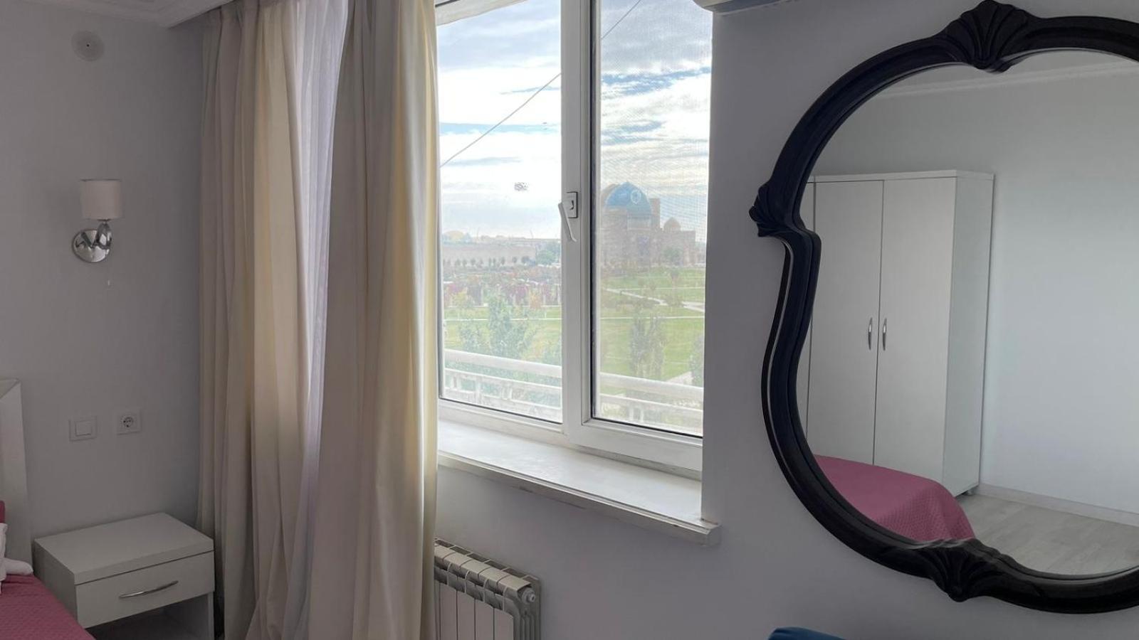 Yassy Hotel, Turkistan Екстериор снимка