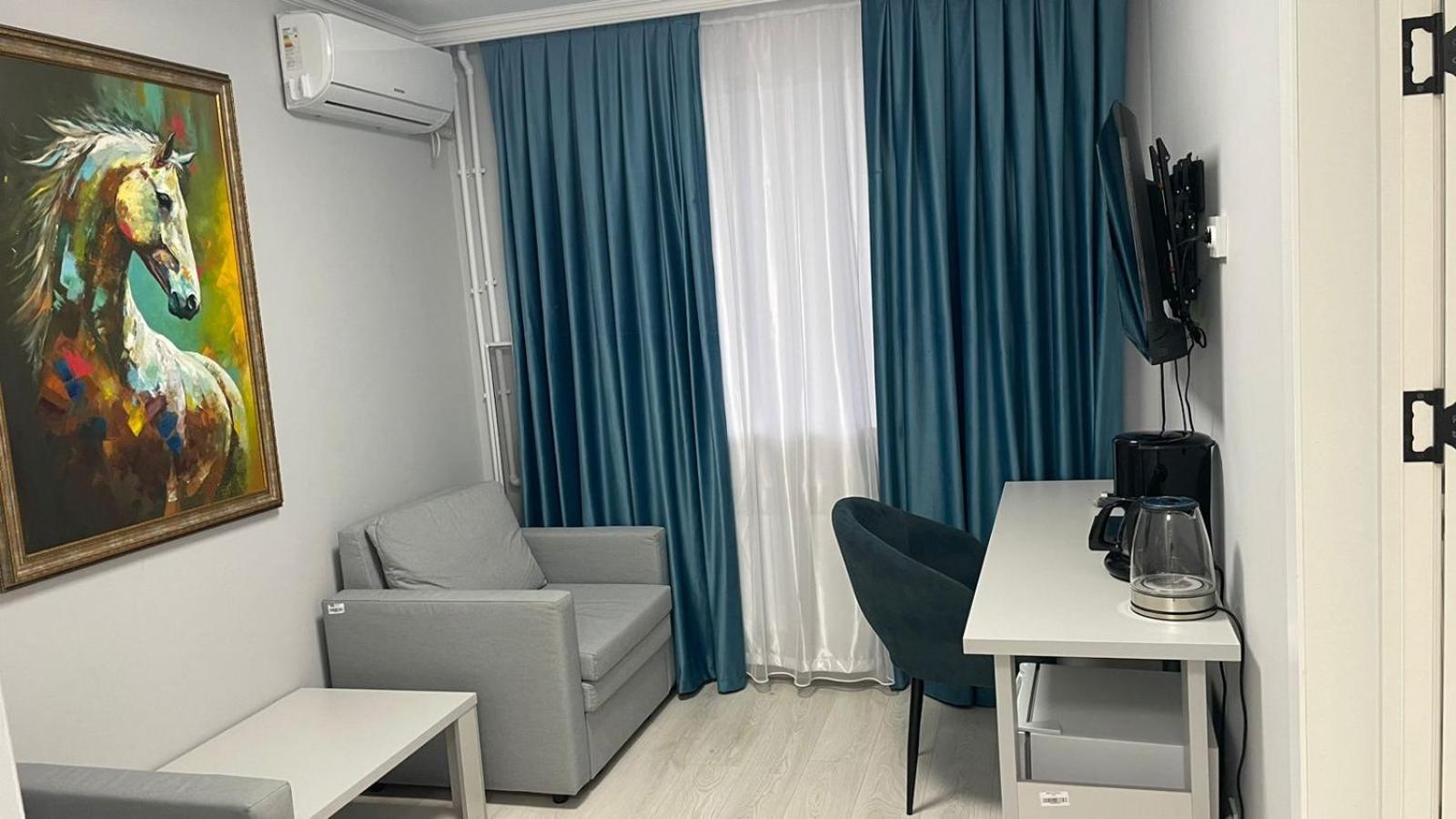 Yassy Hotel, Turkistan Екстериор снимка