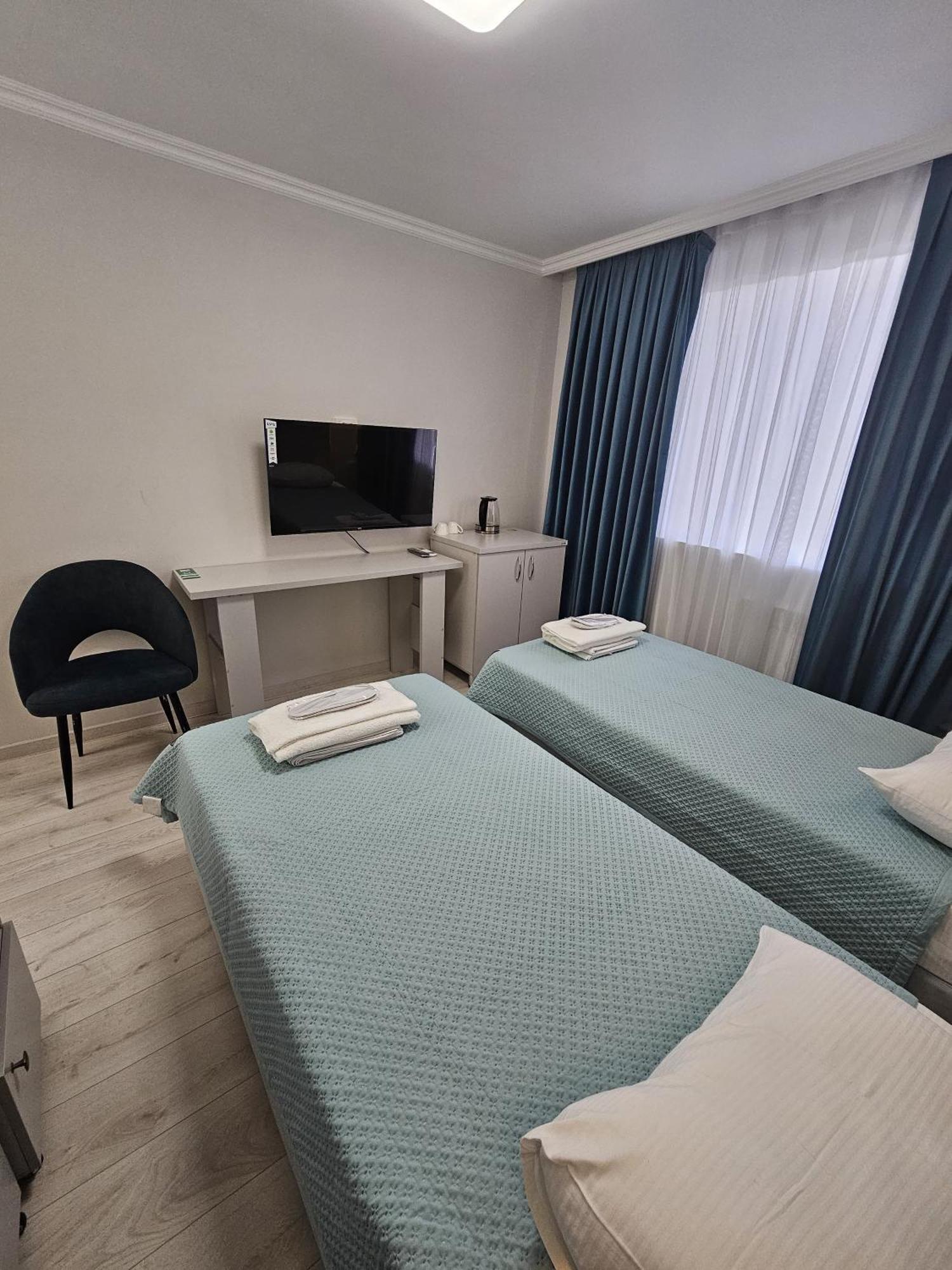 Yassy Hotel, Turkistan Екстериор снимка