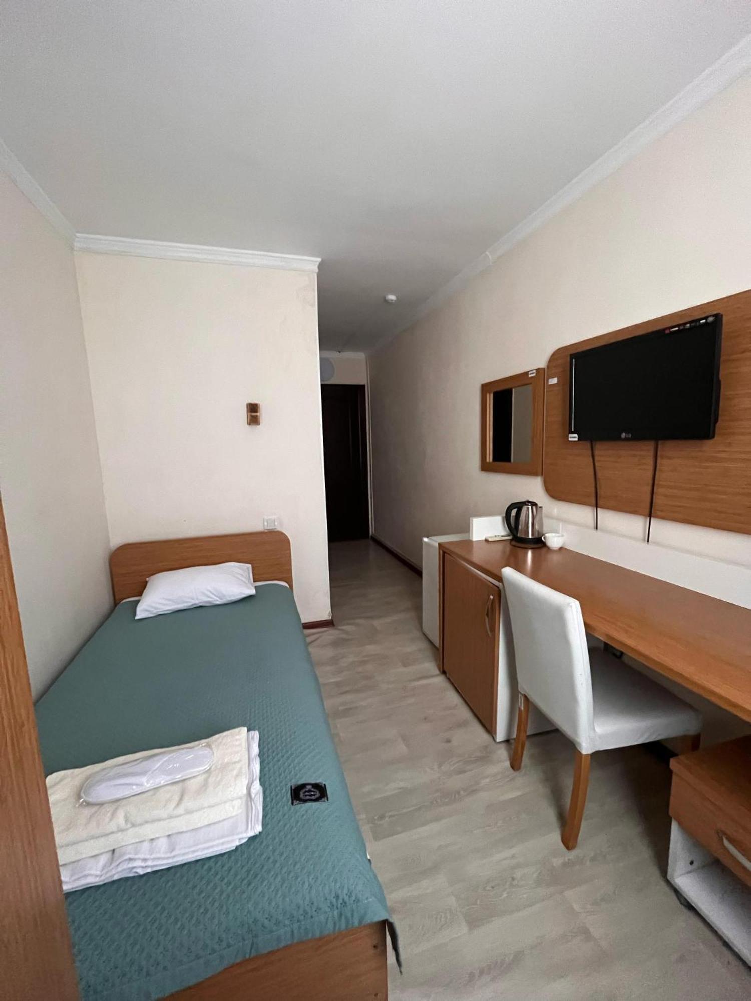 Yassy Hotel, Turkistan Екстериор снимка