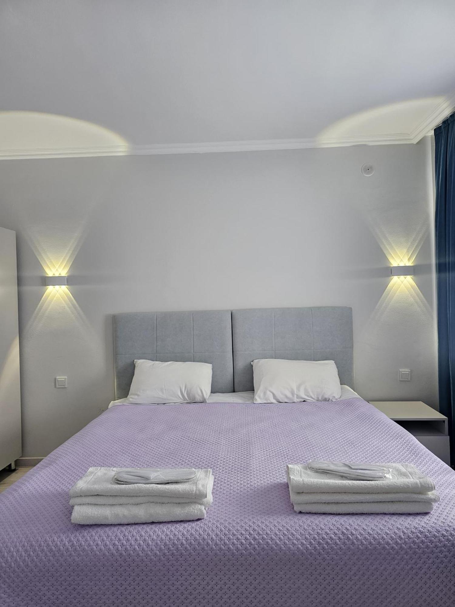 Yassy Hotel, Turkistan Екстериор снимка