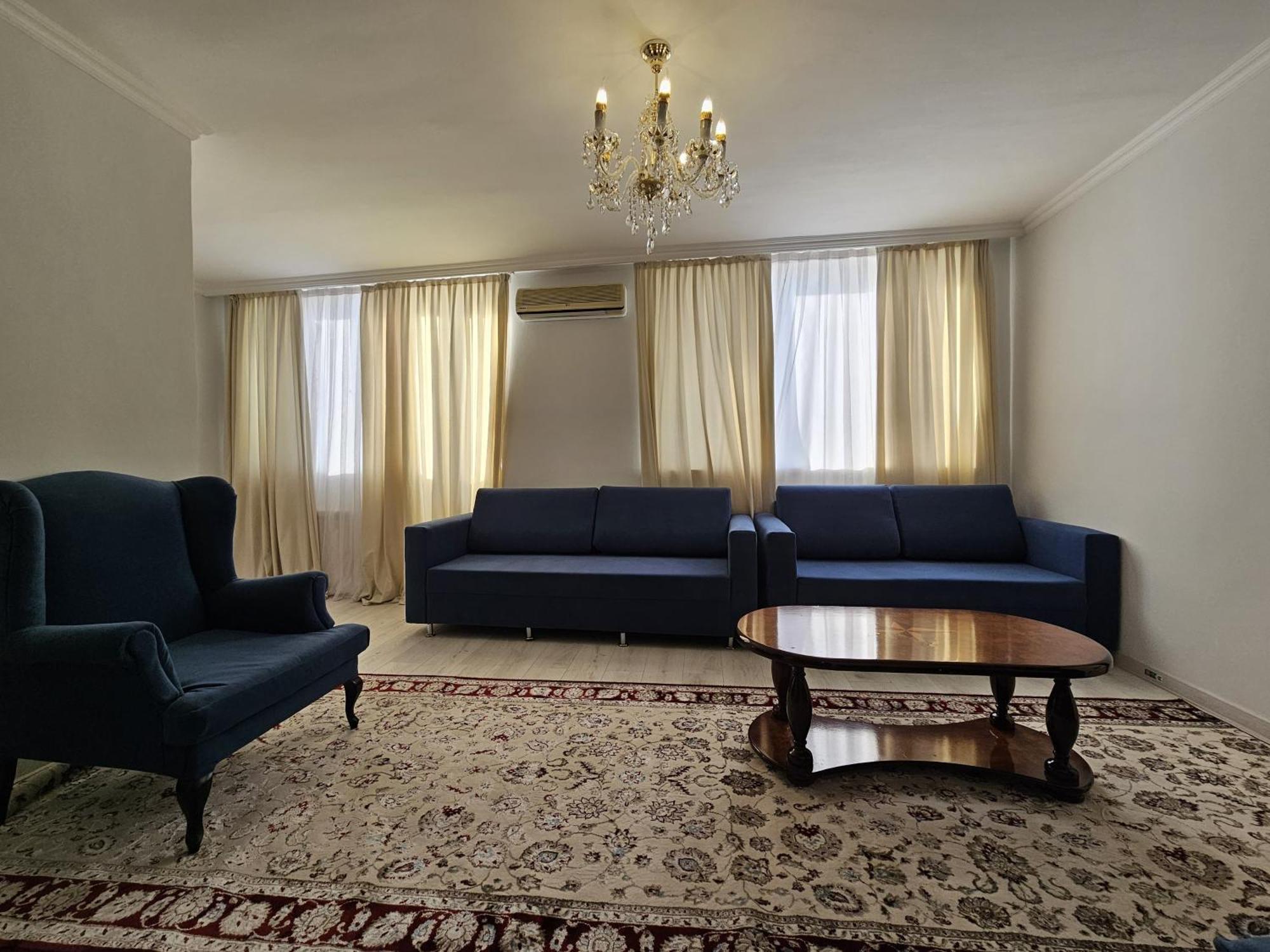 Yassy Hotel, Turkistan Екстериор снимка