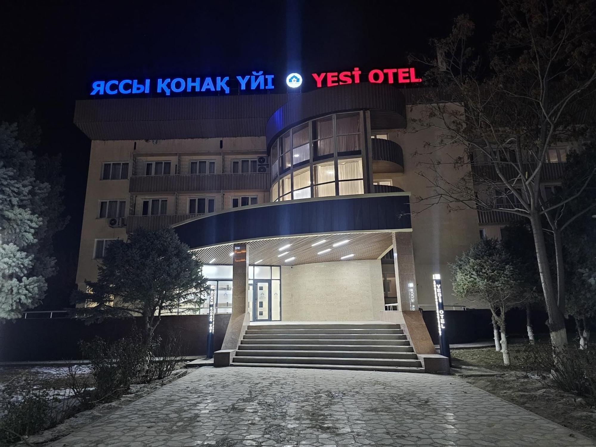 Yassy Hotel, Turkistan Екстериор снимка